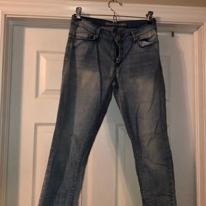 (Kind of acid wash?) jeans, booty lift!!